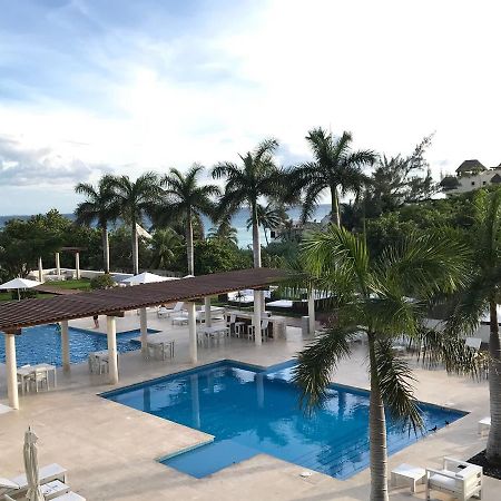 Magia Beachside Condo Плая дел Кармен Екстериор снимка