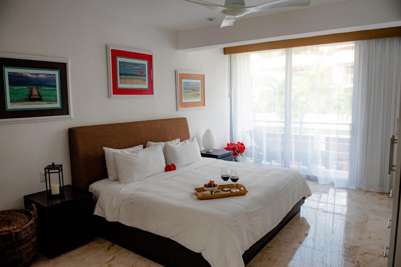Magia Beachside Condo Плая дел Кармен Екстериор снимка