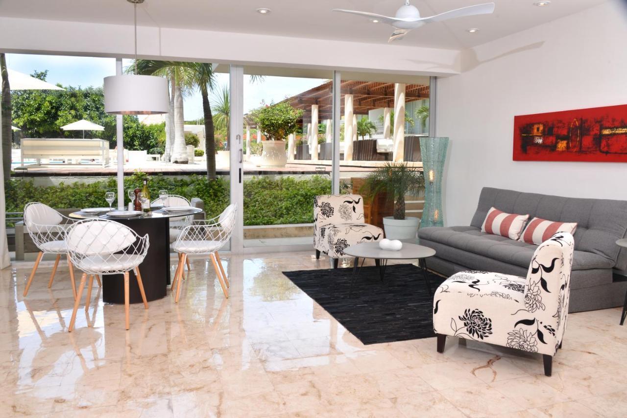 Magia Beachside Condo Плая дел Кармен Екстериор снимка