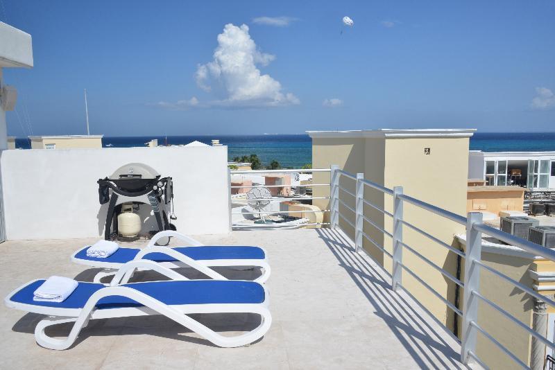 Magia Beachside Condo Плая дел Кармен Екстериор снимка