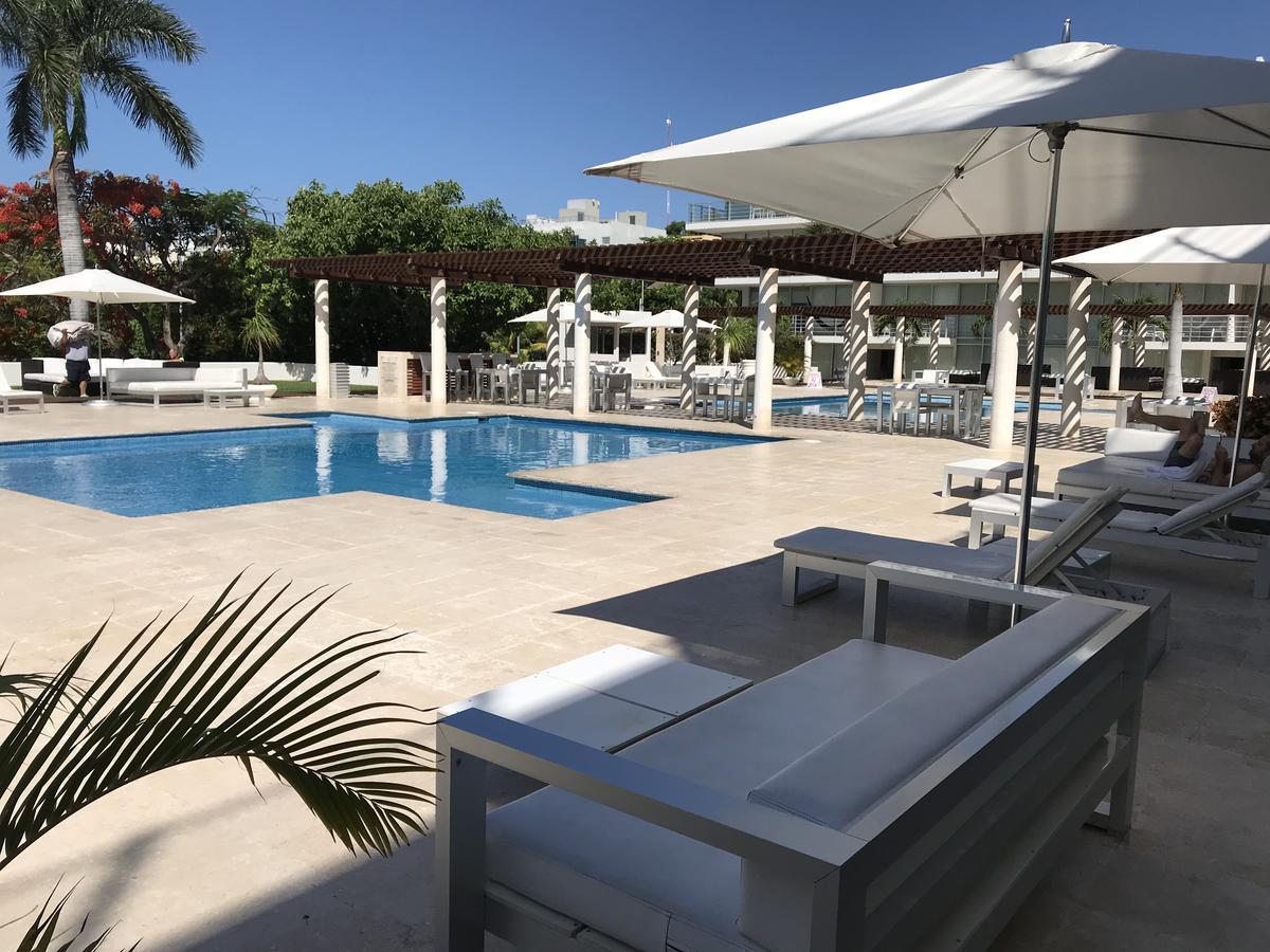 Magia Beachside Condo Плая дел Кармен Екстериор снимка